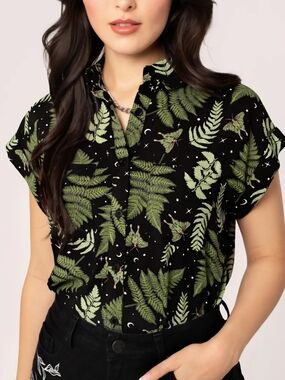 Hell Bunny Black Fern & Moth Button-Down Top Pockets